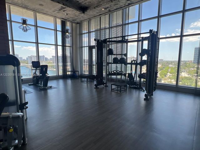 4010 S OCEAN DR R2402, Hollywood, FL 33019