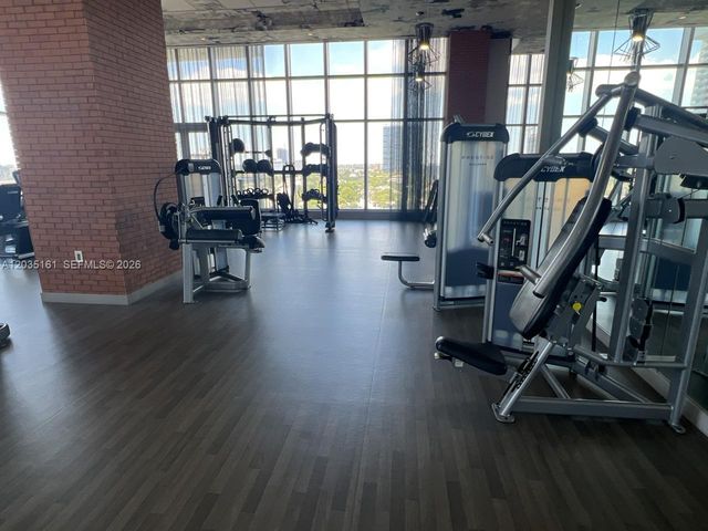 4010 S OCEAN DR R2402, Hollywood, FL 33019