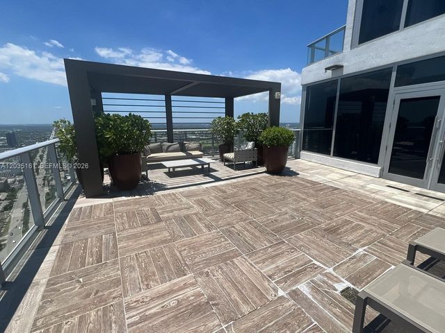 4010 S OCEAN DR R2402, Hollywood, FL 33019