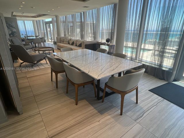 4010 S OCEAN DR R2402, Hollywood, FL 33019