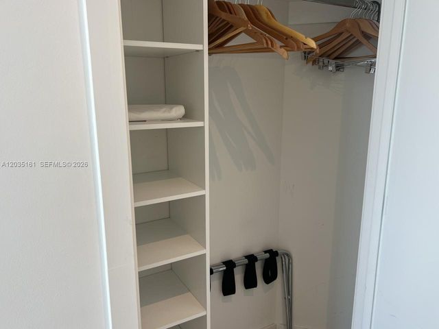 4010 S OCEAN DR R2402, Hollywood, FL 33019
