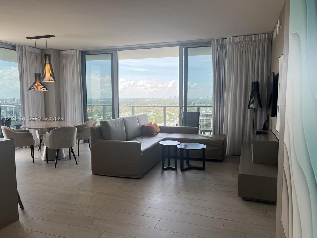 4010 S OCEAN DR R2402, Hollywood, FL 33019