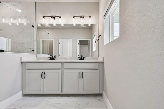 11746 FULL MOON LOOP, Parrish, FL 34219