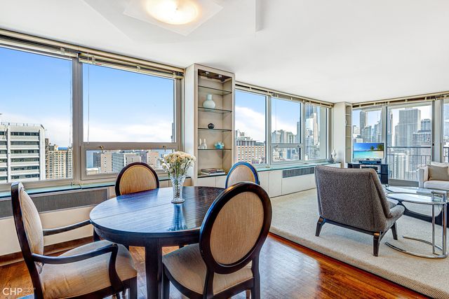 88 W Schiller Street 2602, Chicago, IL 60610