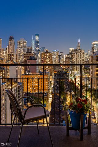 88 W Schiller Street 2602, Chicago, IL 60610