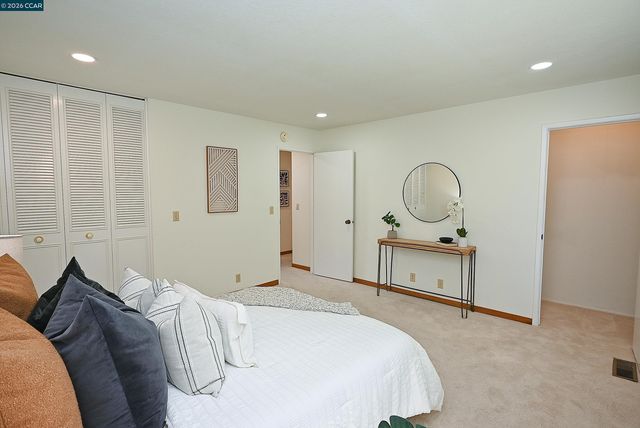 1288 Pine Creek Way Apt C, Concord, CA 94520