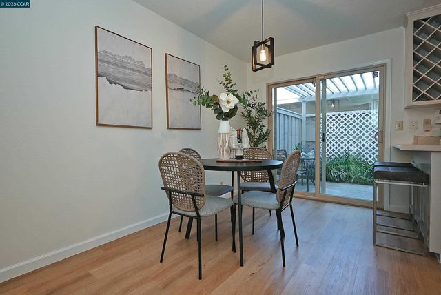 1288 Pine Creek Way Apt C, Concord, CA 94520
