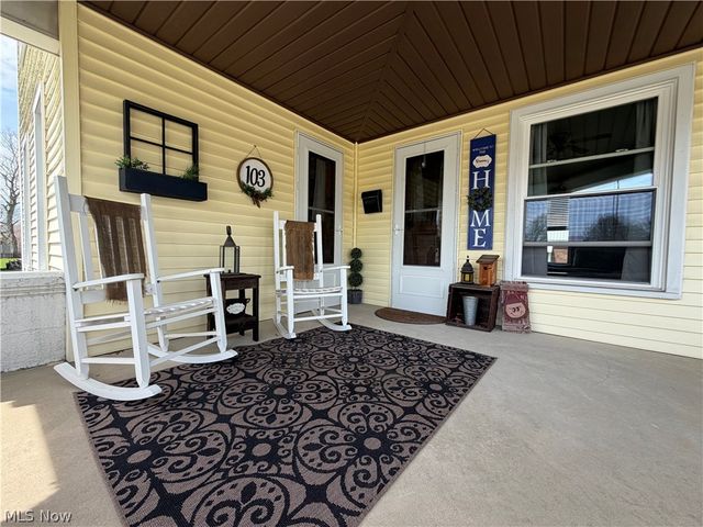 103 W Shafer Avenue, Dover, OH 44622