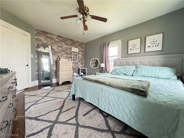 103 W Shafer Avenue, Dover, OH 44622