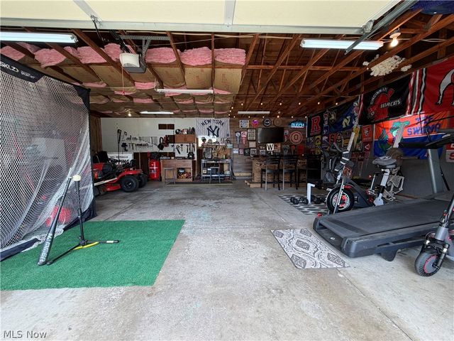 103 W Shafer Avenue, Dover, OH 44622