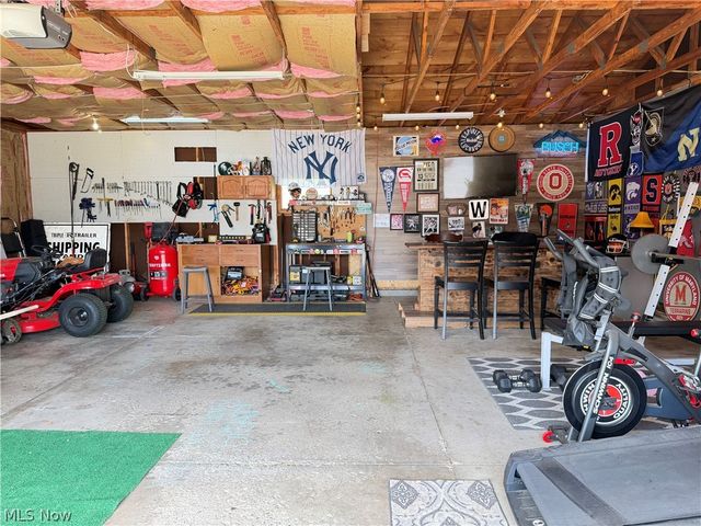 103 W Shafer Avenue, Dover, OH 44622