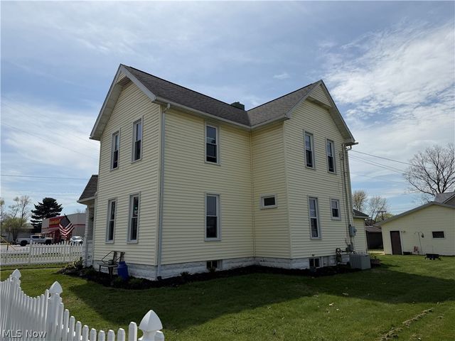 103 W Shafer Avenue, Dover, OH 44622