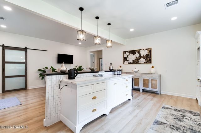 800 Daigle Street, Lafayette, LA 70501