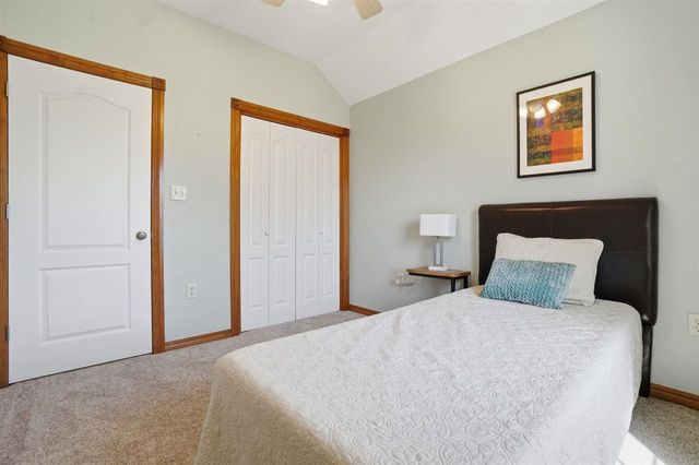 303 Azalea Ln, Cache, OK 73527