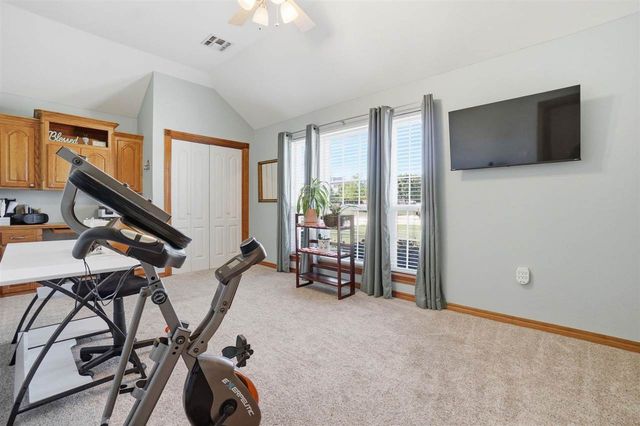 303 Azalea Ln, Cache, OK 73527