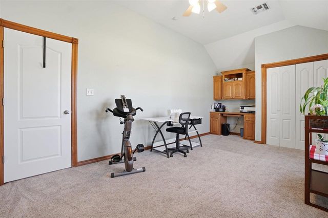 303 Azalea Ln, Cache, OK 73527