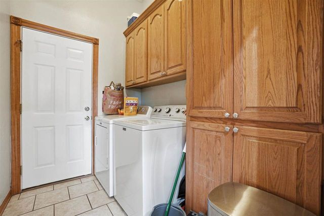 303 Azalea Ln, Cache, OK 73527