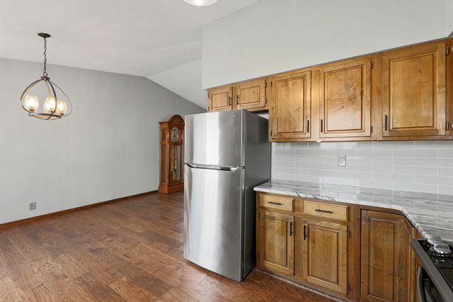 403 N Basswood Ln, Haysville, KS 67060