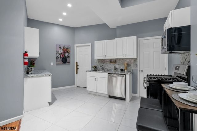 705 S 15Th St, Newark City, NJ 07103