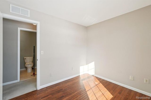 23737 Stonehenge Boulevard, Novi, MI 48375