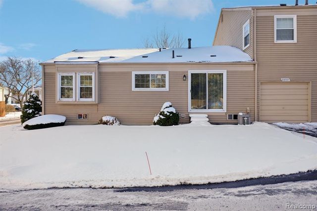 23737 Stonehenge Boulevard, Novi, MI 48375