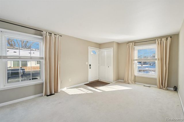 23737 Stonehenge Boulevard, Novi, MI 48375