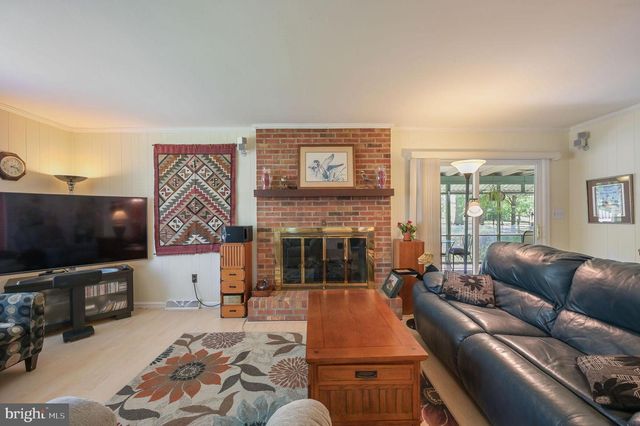 5 W FAIRWAYS CIR, Smyrna, DE 19977
