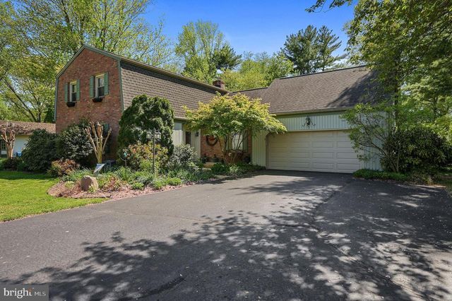 5 W FAIRWAYS CIR, Smyrna, DE 19977