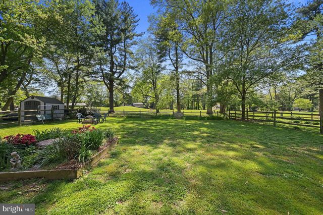 5 W FAIRWAYS CIR, Smyrna, DE 19977