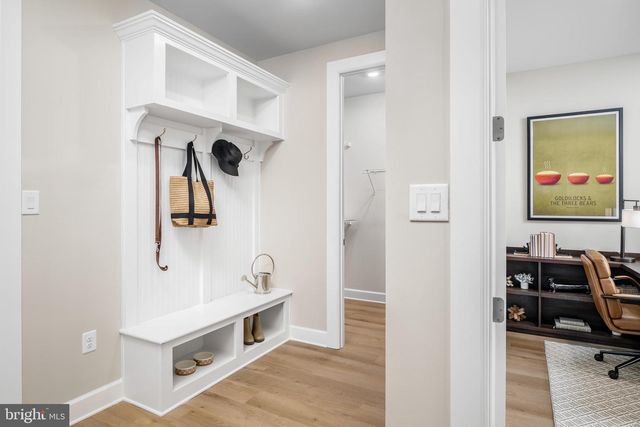 38 JAMES CLOUD, Thornton, PA 19373