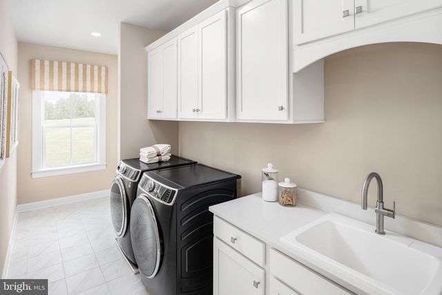 38 JAMES CLOUD, Thornton, PA 19373