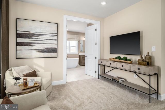 38 JAMES CLOUD, Thornton, PA 19373