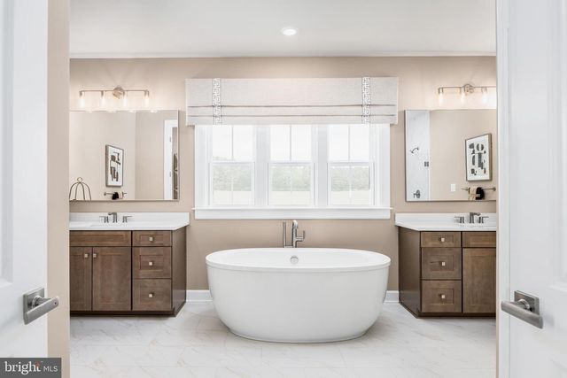 38 JAMES CLOUD, Thornton, PA 19373