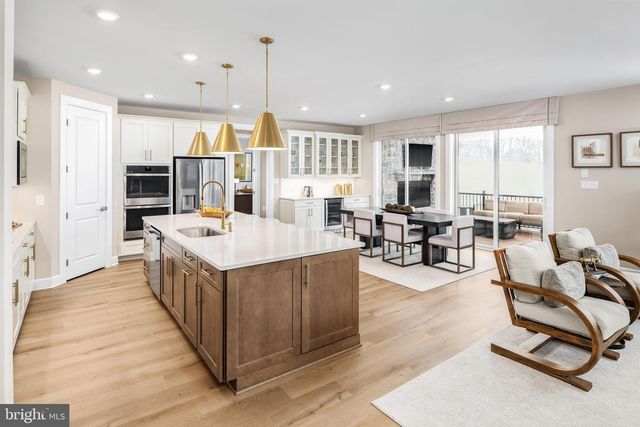 38 JAMES CLOUD, Thornton, PA 19373