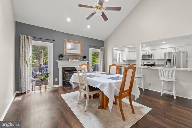 23 HILLTOP LN, Medford, NJ 08055