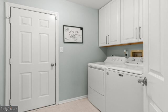 23 HILLTOP LN, Medford, NJ 08055