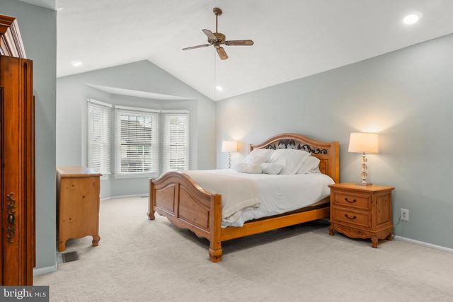 23 HILLTOP LN, Medford, NJ 08055