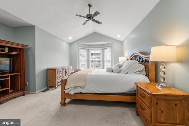 23 HILLTOP LN, Medford, NJ 08055