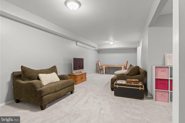 23 HILLTOP LN, Medford, NJ 08055