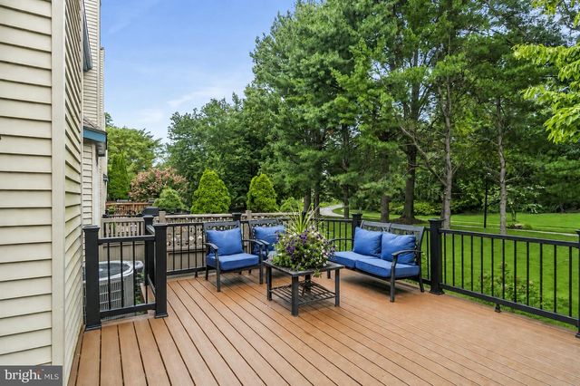 23 HILLTOP LN, Medford, NJ 08055
