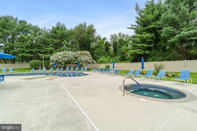 23 HILLTOP LN, Medford, NJ 08055