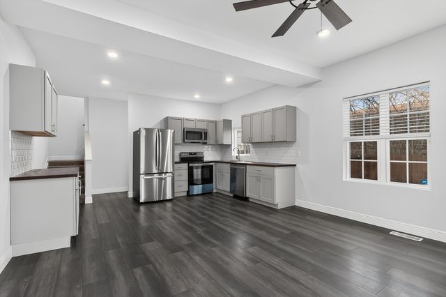 223 4th Avenue, Dayton, KY 41074