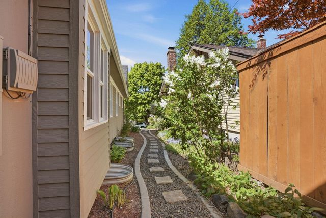 929 W 24th Ave, Spokane, WA 99203