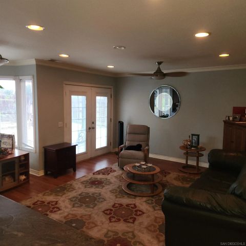 850 Corte Bellagio, Escondido, CA 92026