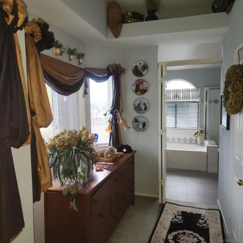 850 Corte Bellagio, Escondido, CA 92026