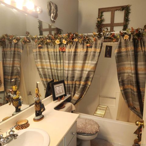 850 Corte Bellagio, Escondido, CA 92026