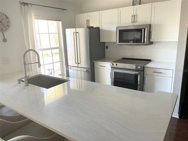 4275 CASTLEBRIDGE LANE 1324, Sarasota, FL 34238