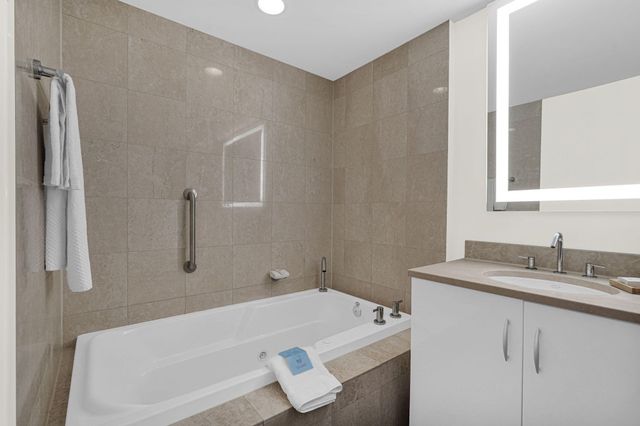 505 N Fort Lauderdale Beach Boulevard 2214, Fort Lauderdale, FL 33304