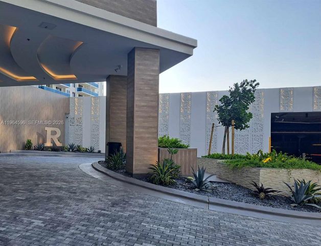 2301 Collins Avenue 504, Miami Beach, FL 33139