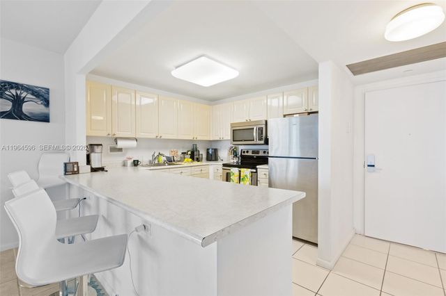 2301 Collins Avenue 504, Miami Beach, FL 33139